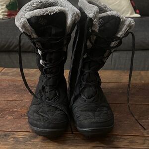 Columbia Black and Gray Winter Boots